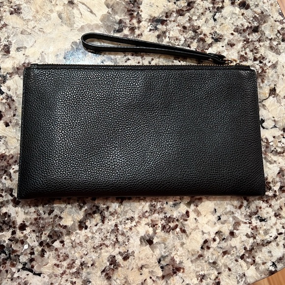 Michael Kors wristlet - Picture 3 of 8